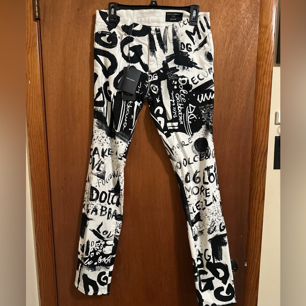 Dolce & Gabbana Graffiti-Print Denim Skinny Jeans - Picture 4 of 17